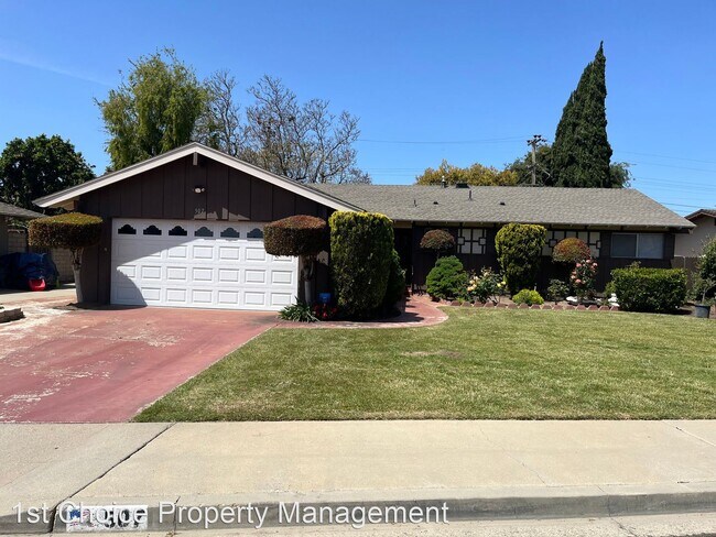Primary Photo - 3 br, 2 bath House - 507 N. Ranch St.