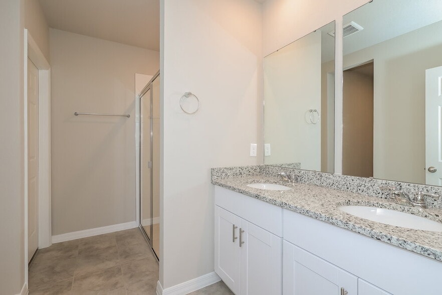 Building Photo - 453 Sun Warbler Wy