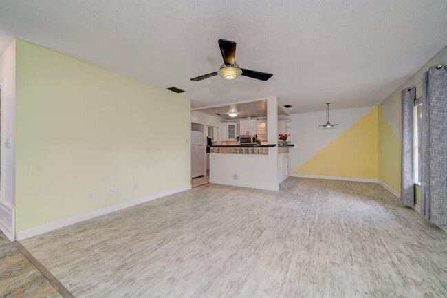 Building Photo - 7223 San Luis Ct