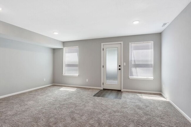 Building Photo - Serrano Townhomes with a finished basement...