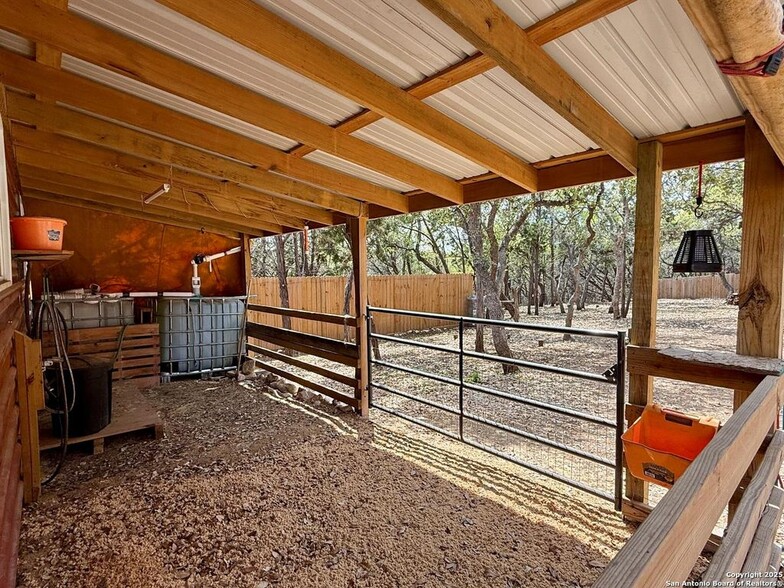 Building Photo - 1224 Campfire