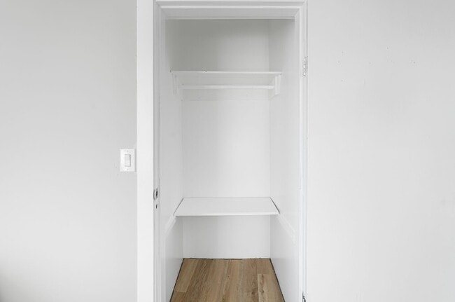 Building Photo - Studio Apartment in Hudson MA | 1 Bath | Easy Move-In