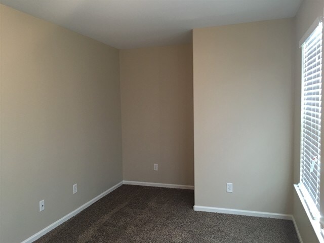 Building Photo - 415 Seabreeze Drive