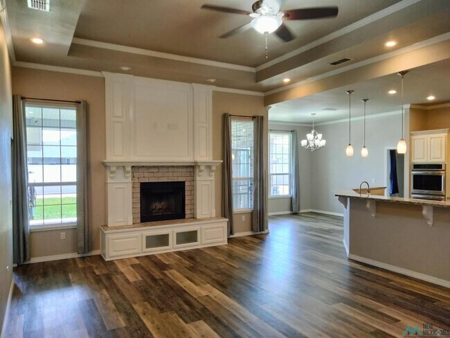 Building Photo - 621 Providence Cir