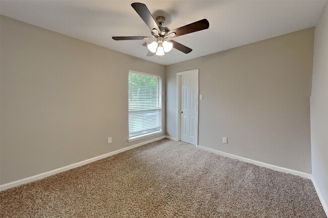 Building Photo - 4935 Northfork Dr
