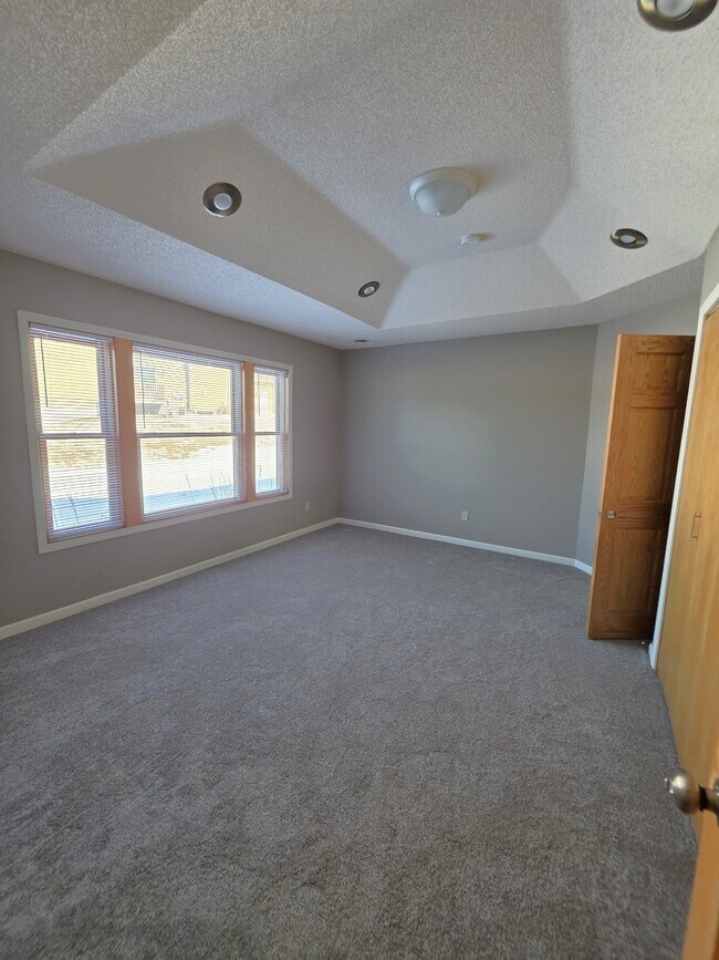 Building Photo - 1300 146th Ave