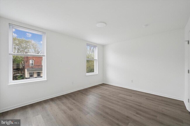 Building Photo - 4241 Mantua Ave