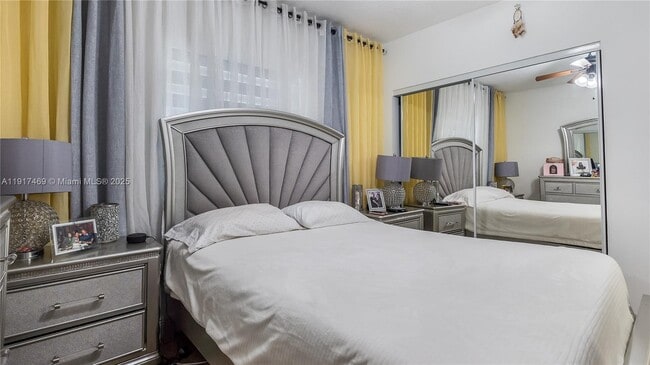 Building Photo - 8390 NW 103rd St