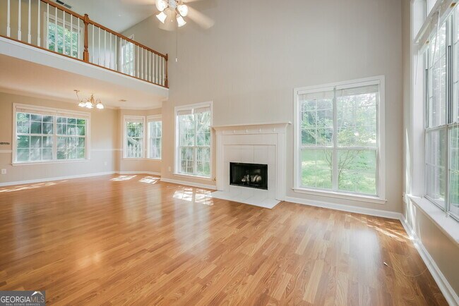 Building Photo - 23 Woodmere