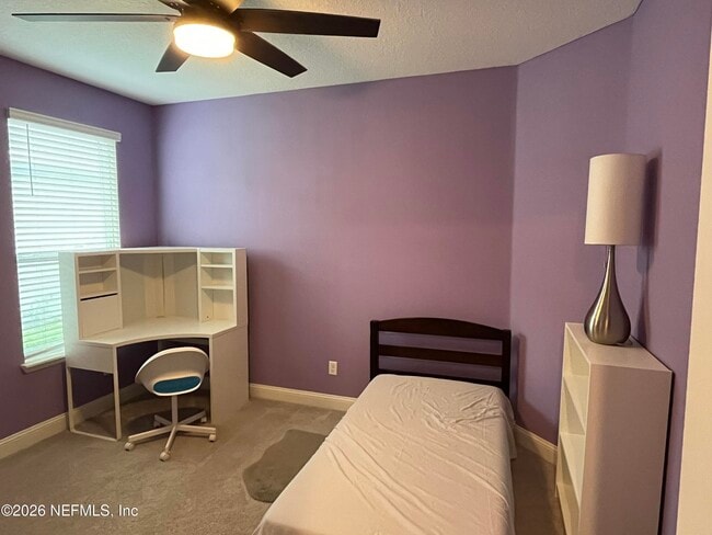 Building Photo - 211 Diamondback Ave