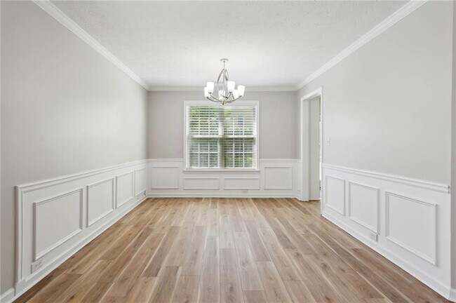 Building Photo - 2335 Winthrope Way Dr