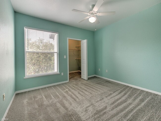 Building Photo - 2 br, 1 bath Condo - 5703 Legacy Crescent ...