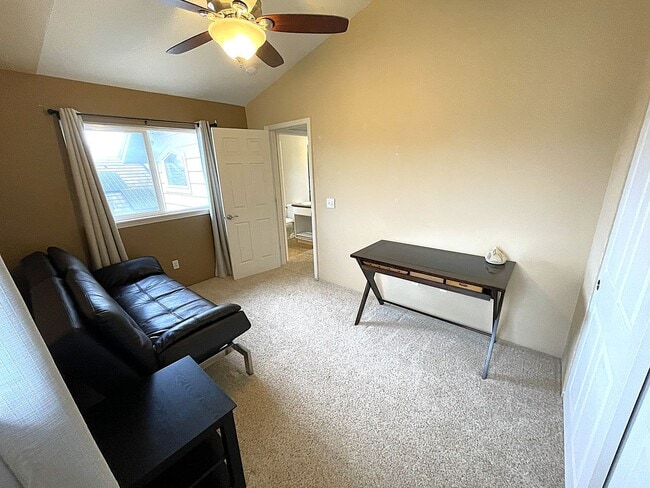 Building Photo - Maui Lani - Furnished 4-bedroom, 3-bathroom home with a 2 car garage