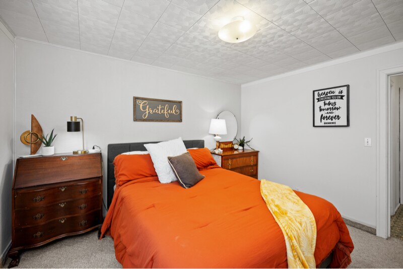 Building Photo - 208 N 8th St