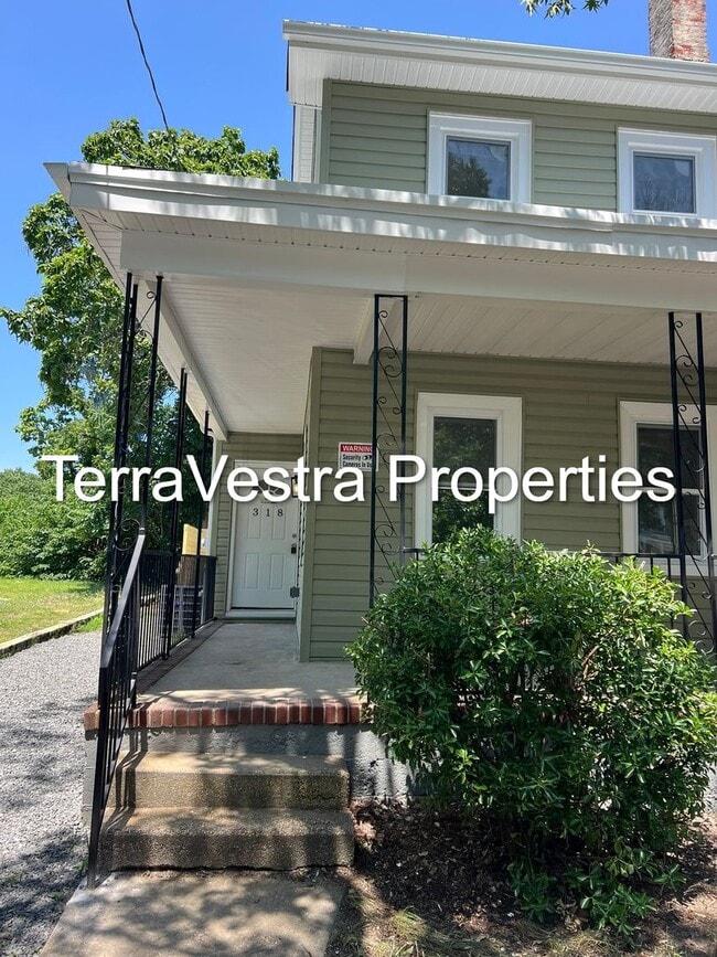 Building Photo - 4 Bed / 2 Full Bath in Millville!