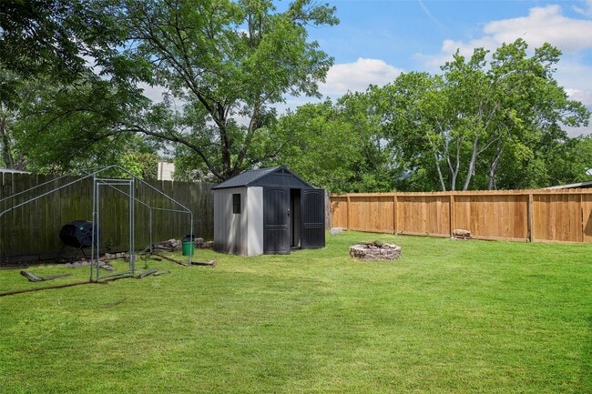Building Photo - 23419 Prairie Bird Dr