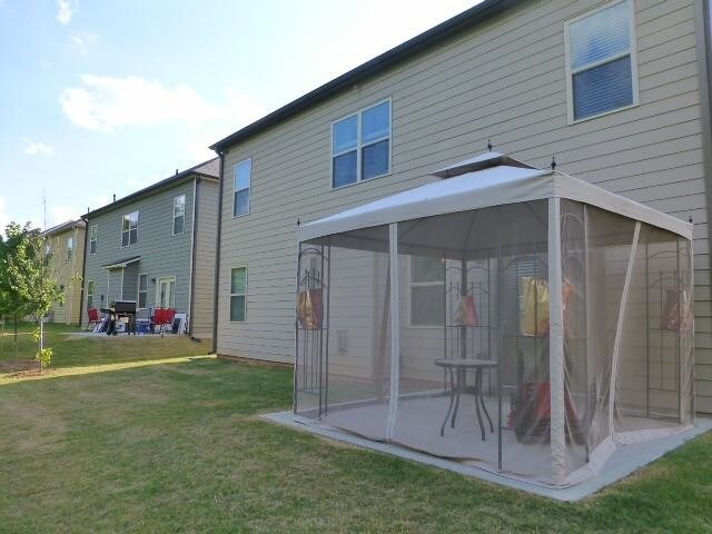 Building Photo - 2111 Apple Orchard Way