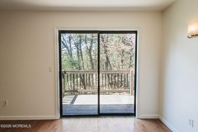 Building Photo - 1601 Alpine Trail