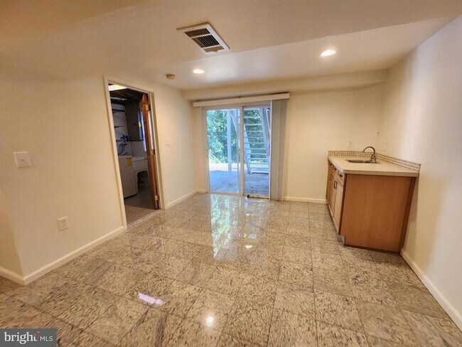 Building Photo - 13805 Fulmer Dr