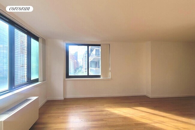 Building Photo - 515 E 72nd St