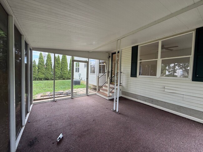 Building Photo - 5990 Rings Rd