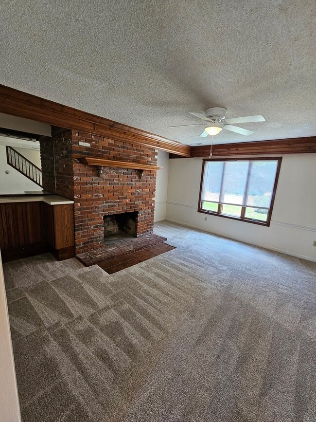 Building Photo - 3 Bed/ 2.5 Bath- Village South Condominiums