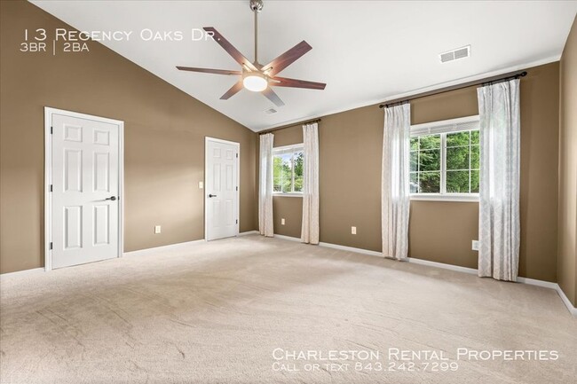 Building Photo - 13 Regency Oaks Dr