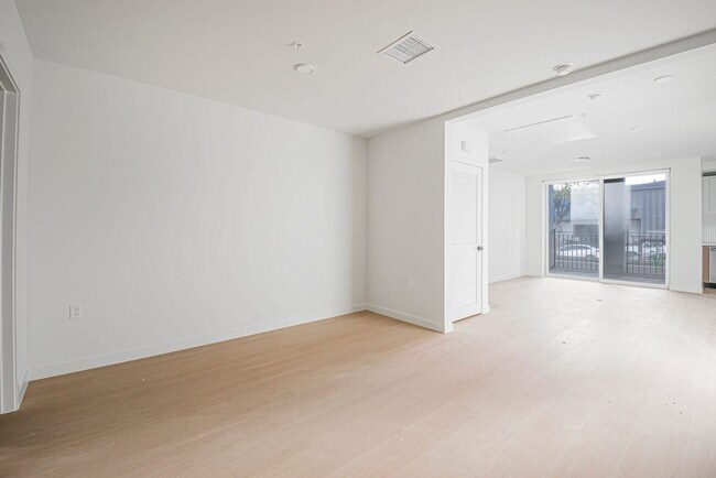 Building Photo - Welcome to the Gramercy