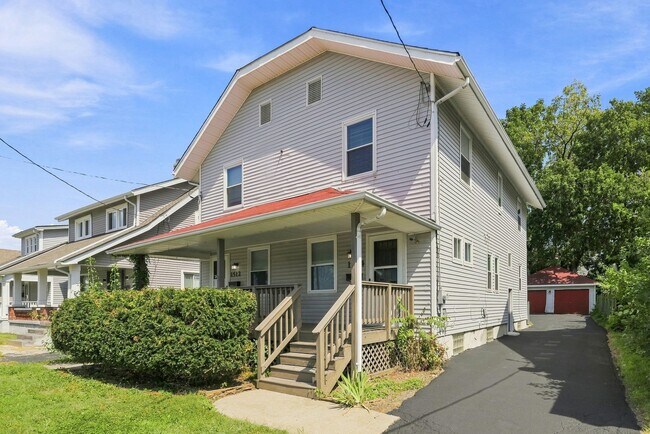 Building Photo - 1512-1514 S Smithville Rd