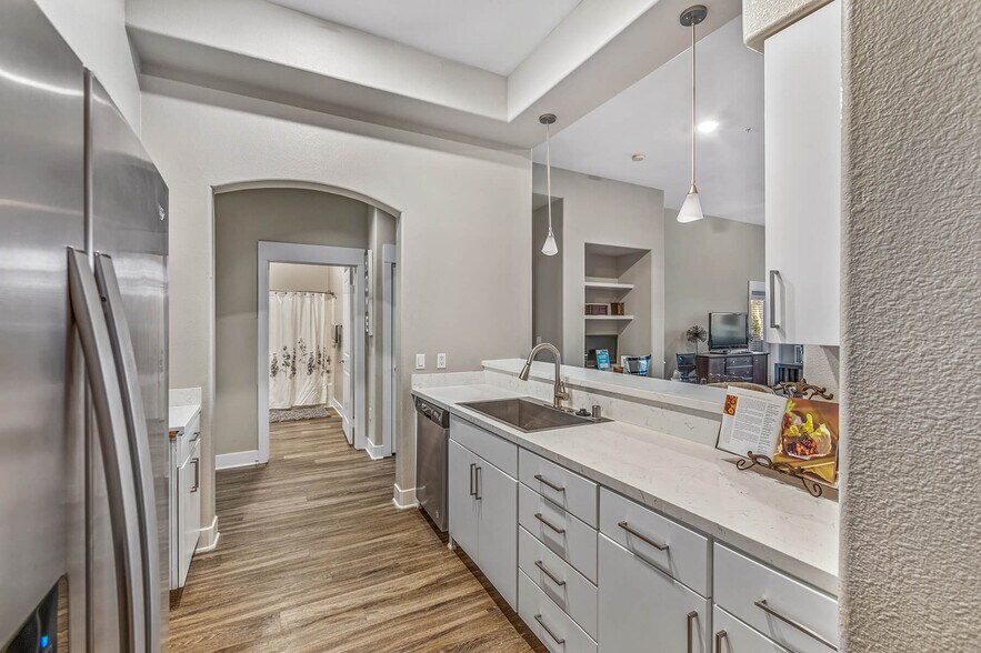 The Madison at Town Center 24555 Town Center Dr Valencia CA 91355 Apartment Finder