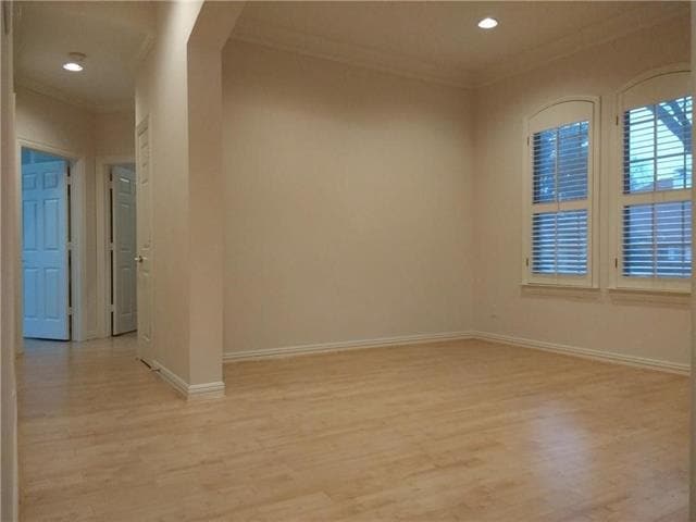 Building Photo - 609 Sunningdale