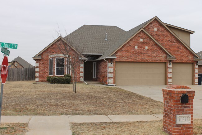 Building Photo - 10217 SW 28th Cir