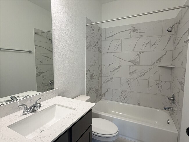 Building Photo - 10702 Ursa St