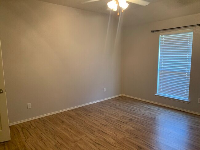 Bedroom 2 - 2031 Trail Gln