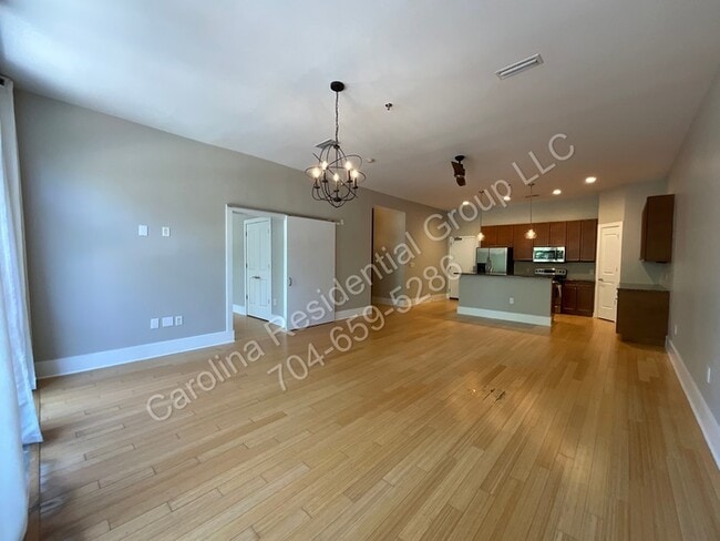 Building Photo - 3100 N Davidson St