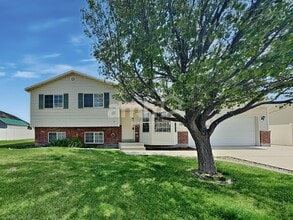 Building Photo - 2996 E 1530 S