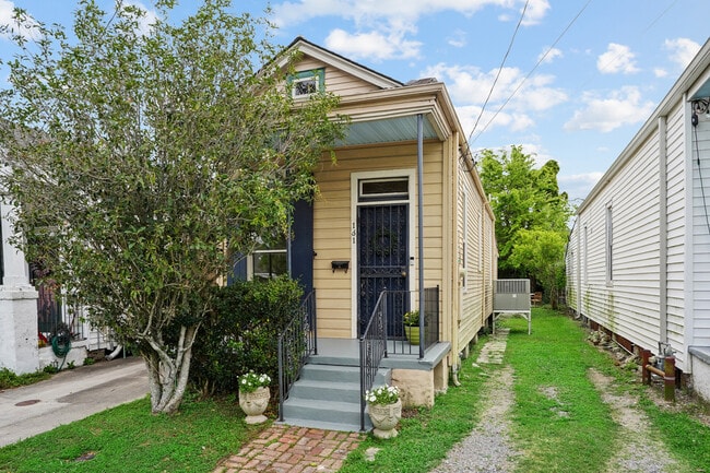 Building Photo - 131 Brooklyn Ave