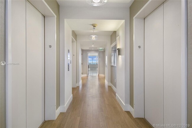 Building Photo - 4201 Collins Ave