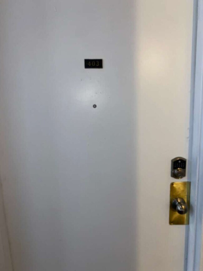 Building Photo - 1885 N Taylor Rd