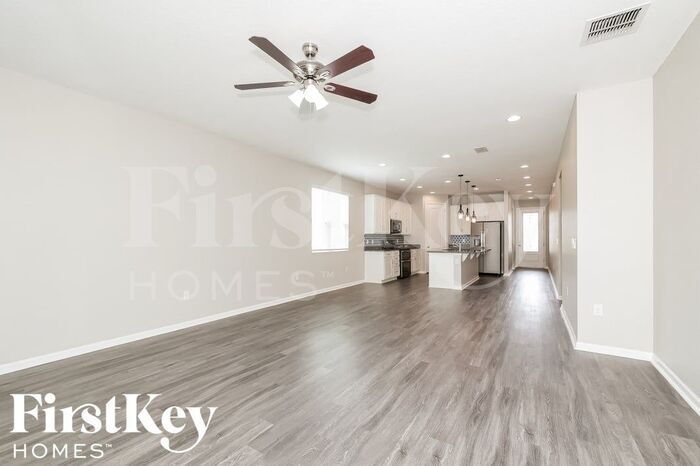 Building Photo - 261 Summershore Dr