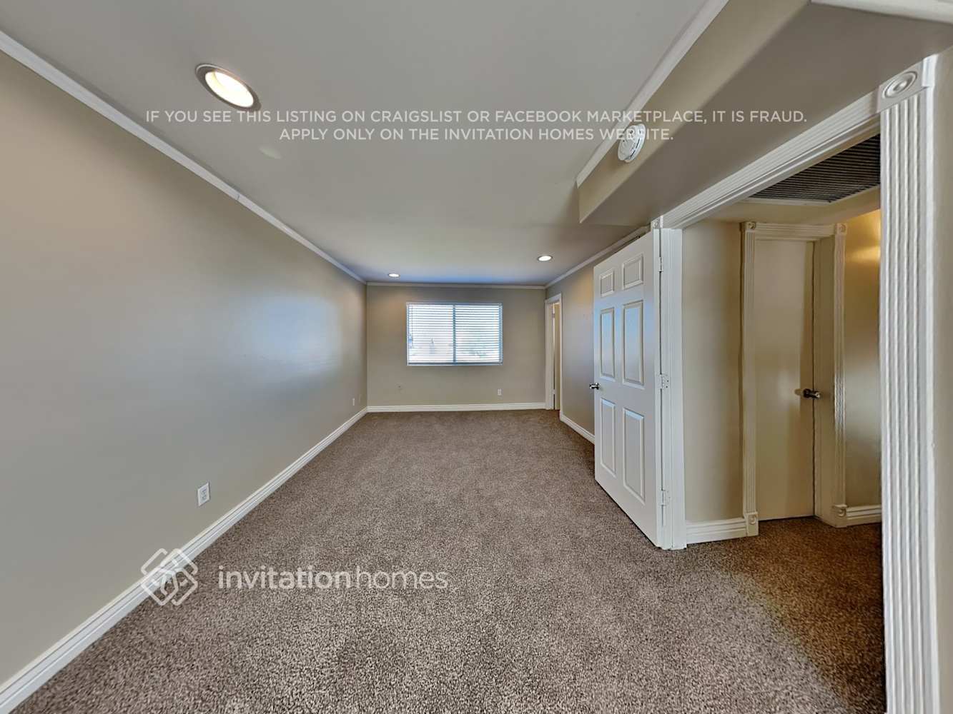 Building Photo - 3808 W Columbine Dr