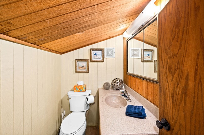 Building Photo - 1802 Minnesota Ave