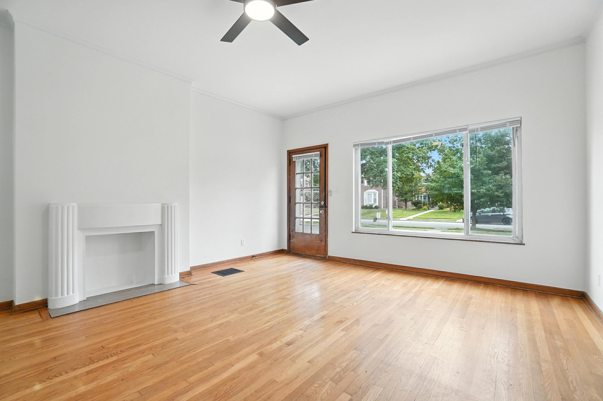 Building Photo - 1660 Elmwood Ave