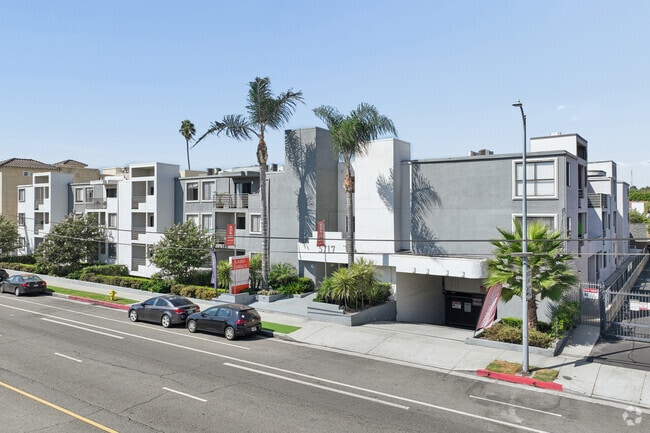 Building Photo - Laurel Terrace