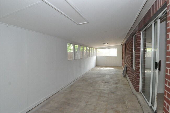 Building Photo - Newly Renovated Home in Pflugerville - Gre...