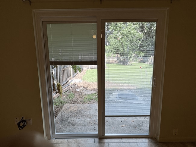 Building Photo - 4434 Highland Ln