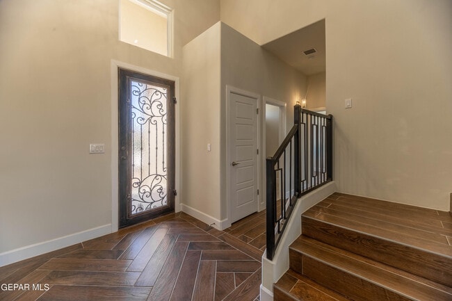 Building Photo - 972 Pellegrino Ave
