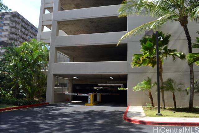 Building Photo - 3009 Ala Makahala Pl