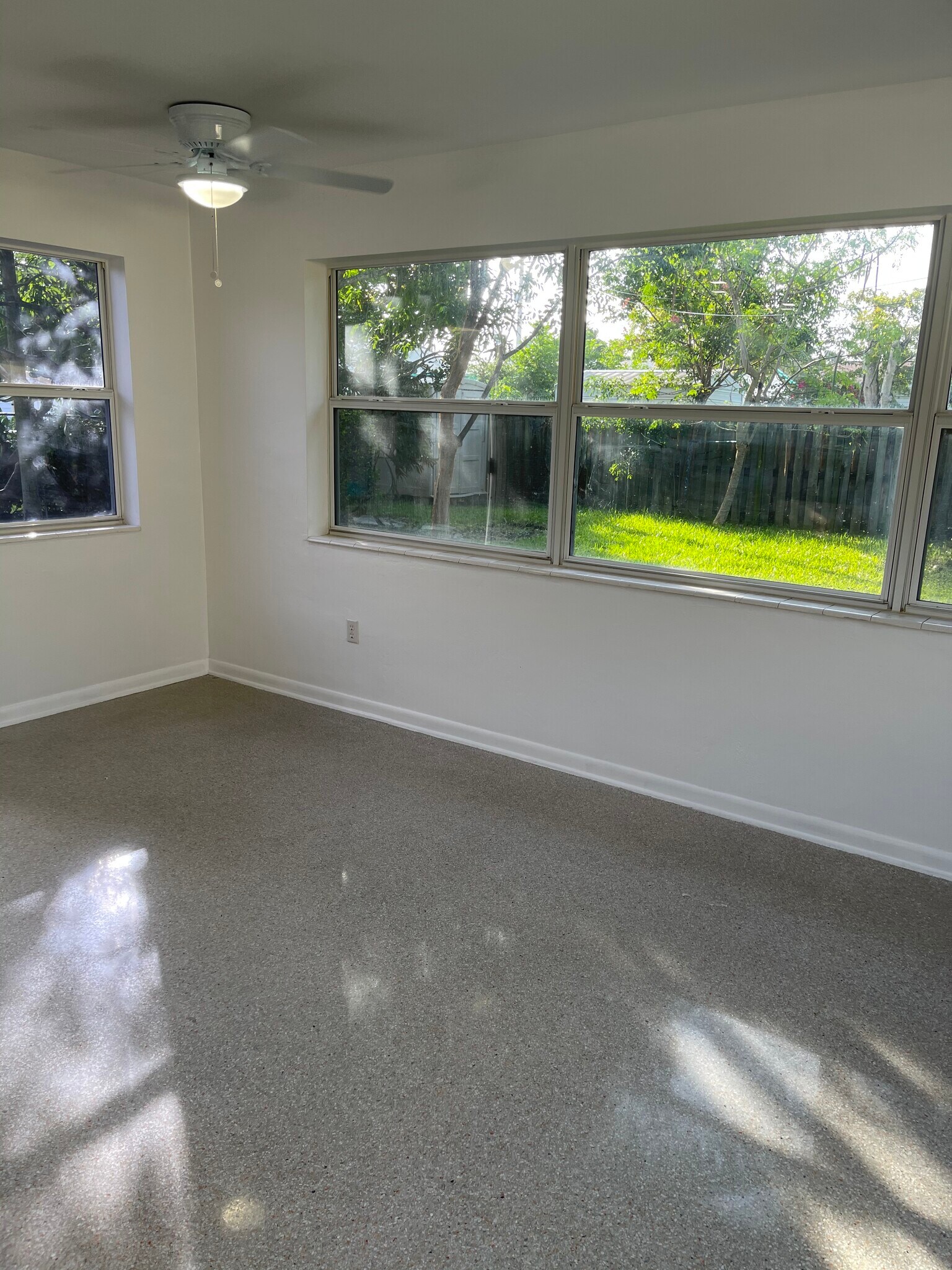 Building Photo - 50 NE 45th Ct