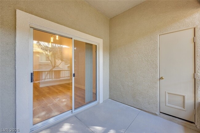 Building Photo - 1008 Domnus Ln